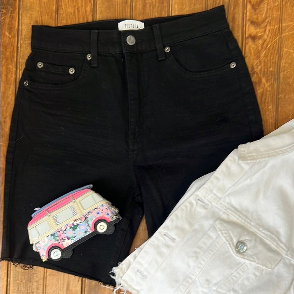 Pistola women’s jean shorts Bermuda black raw hem size 28